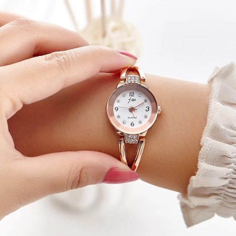 

Hot Fashion luxury Quartz Women Watch Casual Female Dress Clock Ladies Wrap Bracelets Watches Montre femme Relogio Feminino