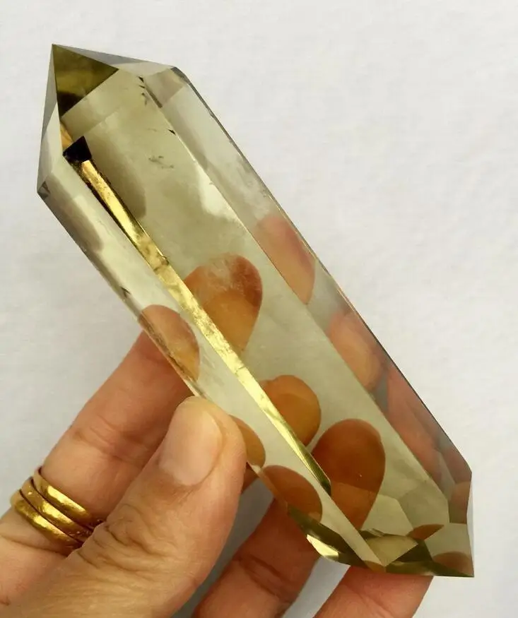 

150 г натурального кварцевого кристалла DT wand, дымчато-желтый кристалл