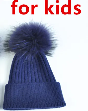 Navy for kids Шапка с помпоном из натурального меха для мамы, зимние шапки для детей, женские теплые шапки для мальчиков и девочек, милая вязаная шапка в полоску, костюм для родителей, зимняя шапка - Цвет: Navy for kids