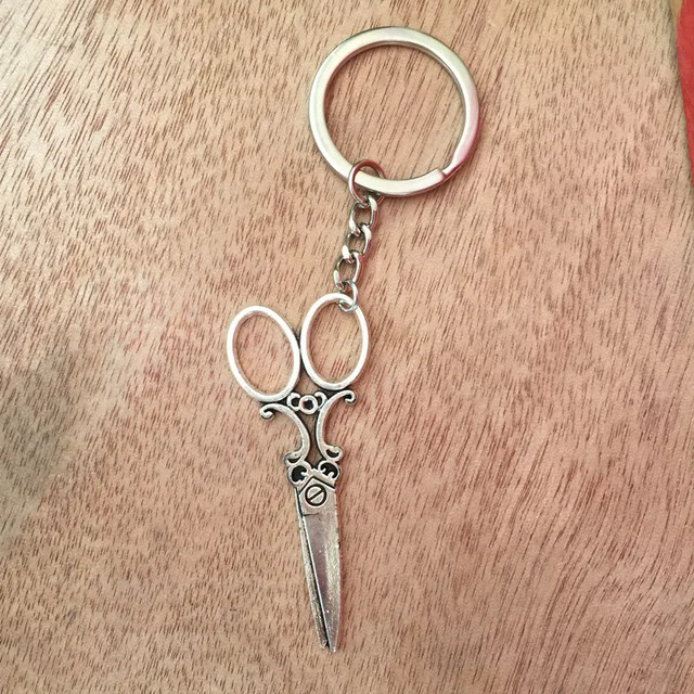 WUSQWSC Hot Tibet silver sewing scissors pendant DIY men's jewelry car key ring frame souvenir gift | Украшения и аксессуары