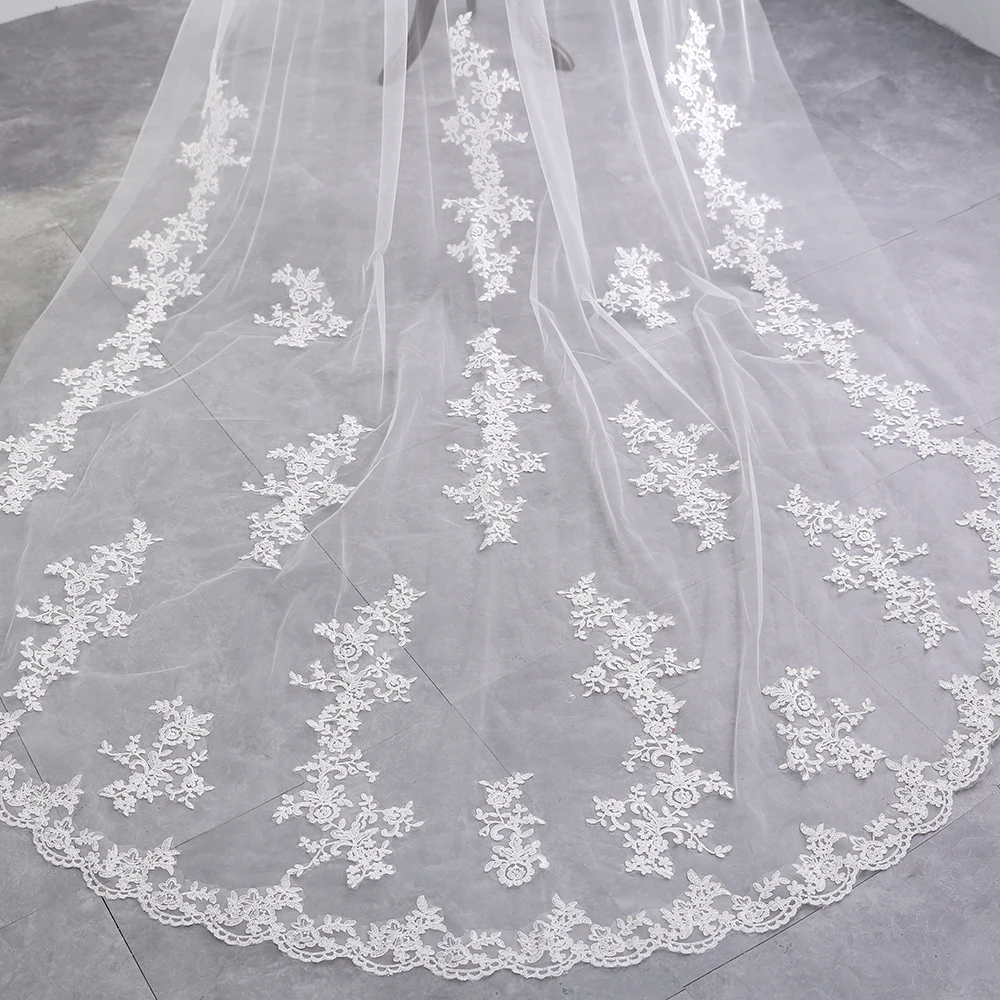 Фата FATAPAESE с гребнем свадебная двухслойная кружевной аппликацией длиной 3 5 м