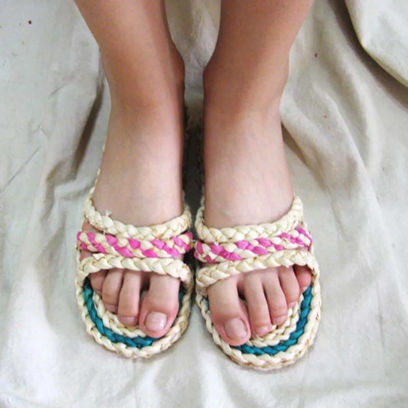 Женские плетеные шлепанцы ручной работы удобные домашние на плоской подошве