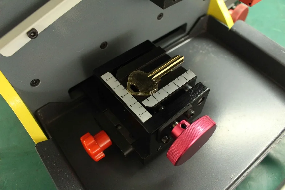 Engraved Key Clamps Cutting Logo and Marking Jaws For Sec E9 key cutting machine Automatic Fixture | Автомобили и мотоциклы