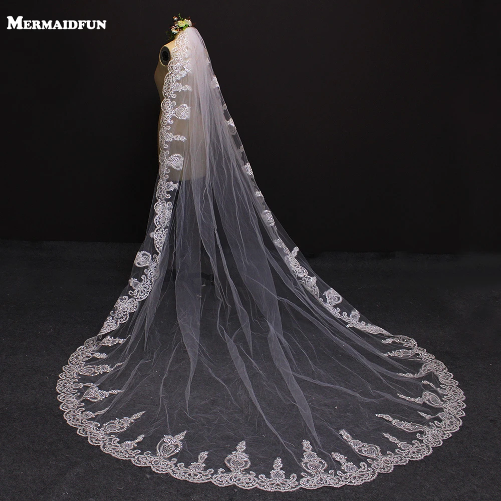 

Однослойная кружевная свадебная фата с гребнем, 3 м