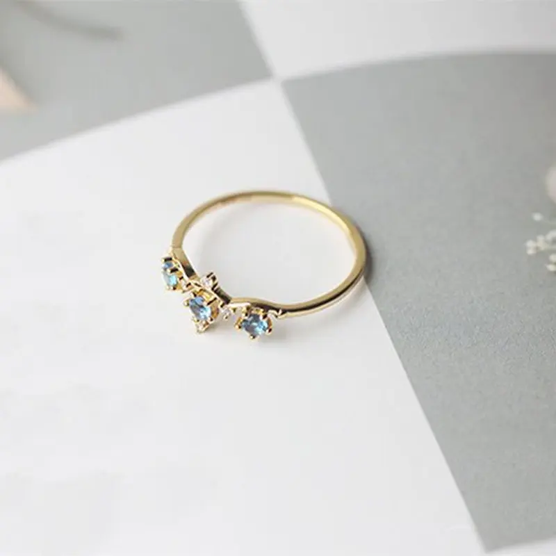 Женское кольцо с короной и кристаллом романтичное ювелирное изделие золотого