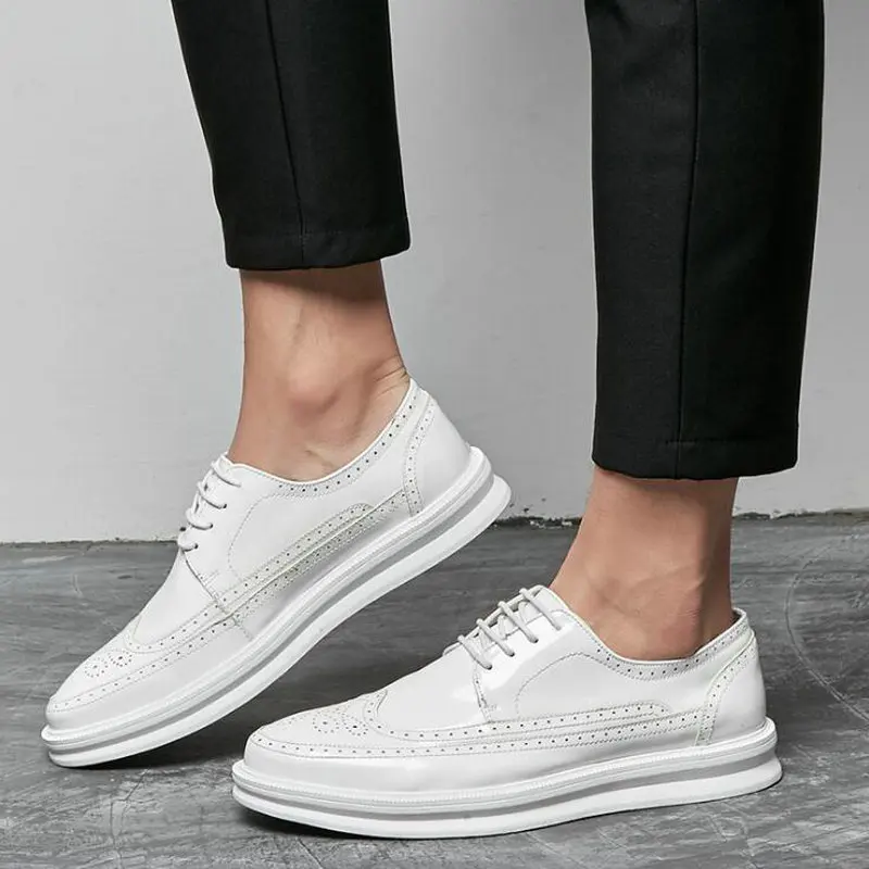 Новые модные кроссовки мужская повседневная обувь кожаная черная удобная на