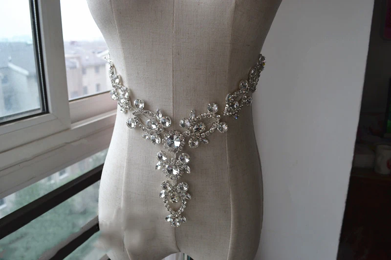 Качество пришить Кристалл Стекло серебро горный хрусталь аппликация для платье