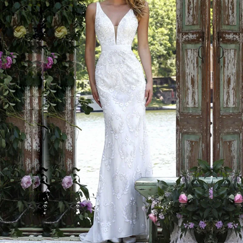 

Beautiful Cheap China Long Sexy Backless Satin Ivory Wedding Dresses Bridal Gowns 2019 for women with Patterned Beaded waist
