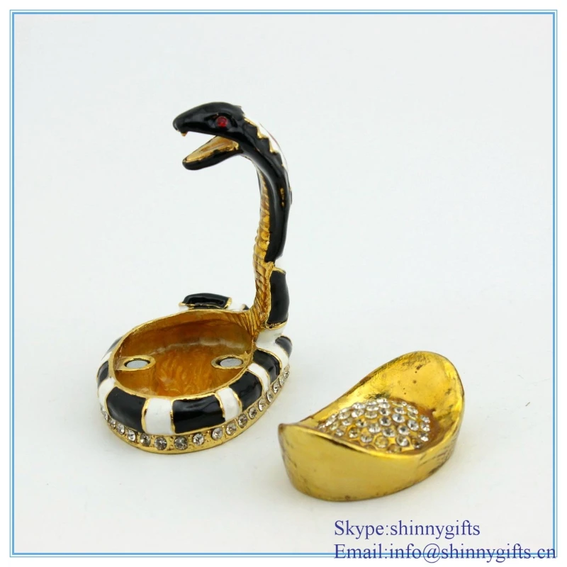 Шкатулка для ювелирных изделий в форме змеи с кристаллами | Дом и сад