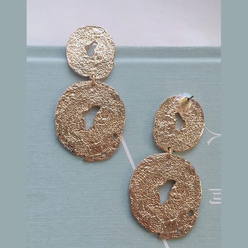 Женские сережки подвески с асимметричным геометрическим диском Длинные