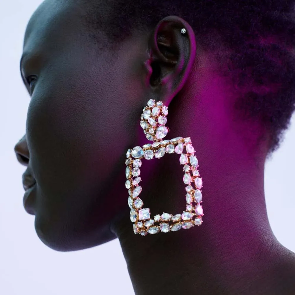 Круглые стразы массивные серьги с большими квадратными кристаллами большие