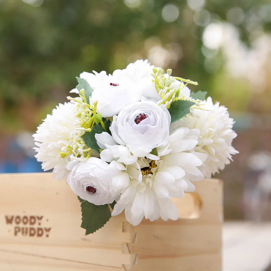white flowers 6 шт. Шелковые Розы Искусственные Подсолнухи букет желтые невесты поддельные цветы для свадьбы дома DIY украшение стола осень - Цвет: white flowers