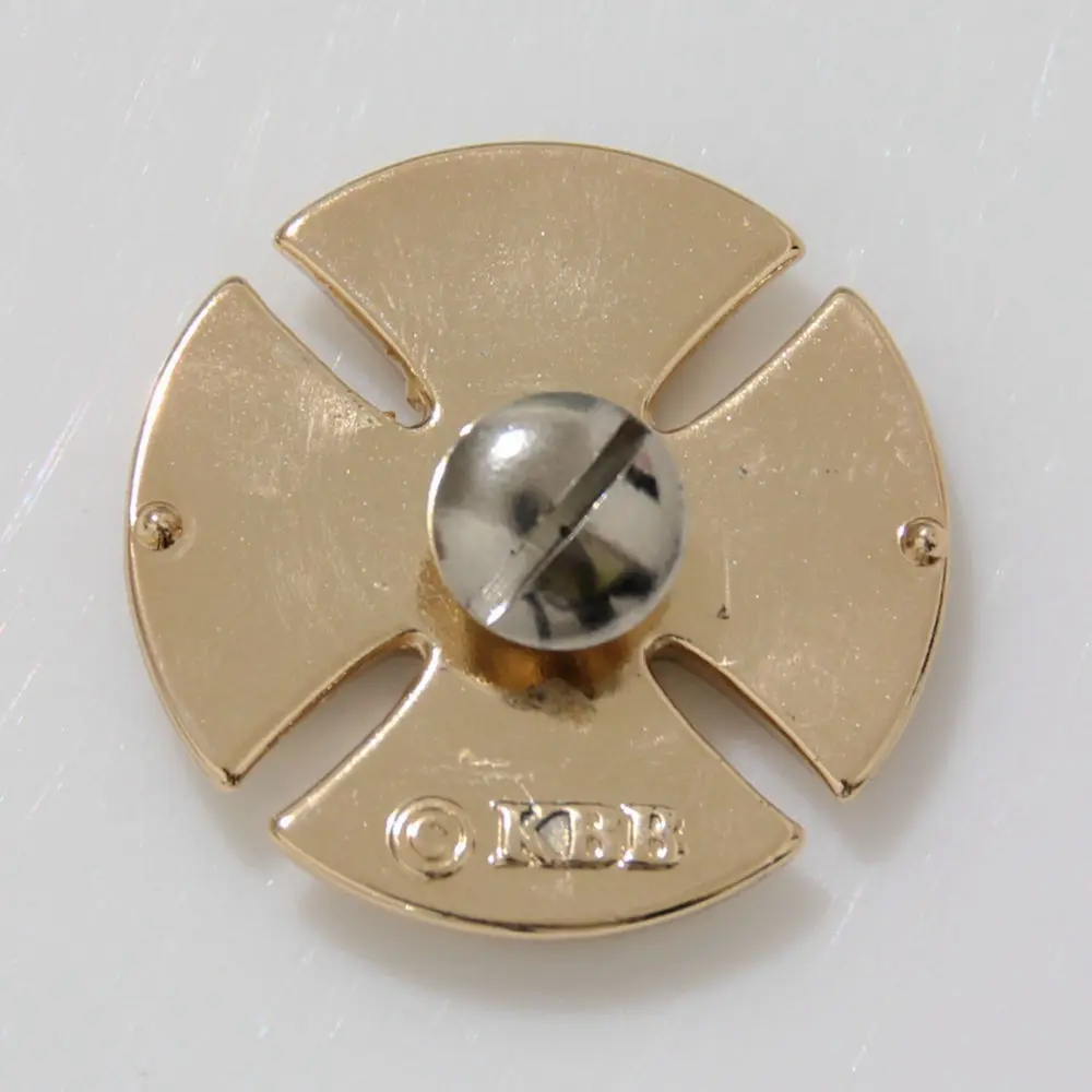(KB704) 10 шт. череп крест цикл Concho 1-1/8 дюйма x1-1/8 дюймов кожа золото | Дом и сад