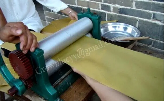 75*310 мм с ручным управлением планшет Пресс машина для лист основания из пчелиного