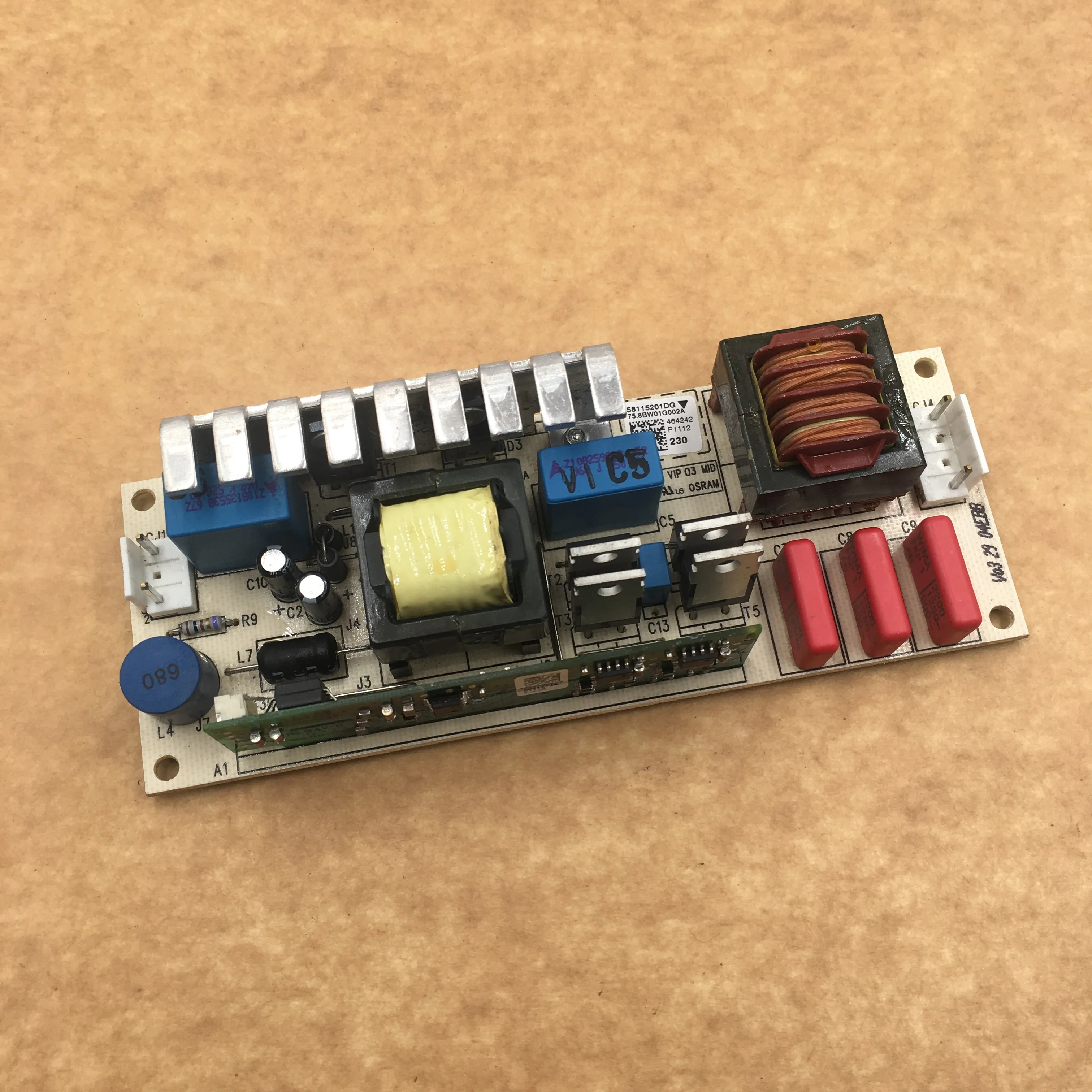 ZRLAMPS Высшее качество движущаяся головка лампа накаливания с лучом PT VIP 03 MID 180W 200W