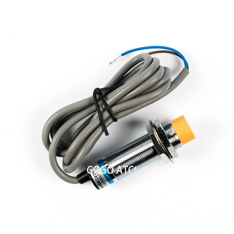 Индуктивный переключатель M18 два провода нормально замкнутый 220 В переменного