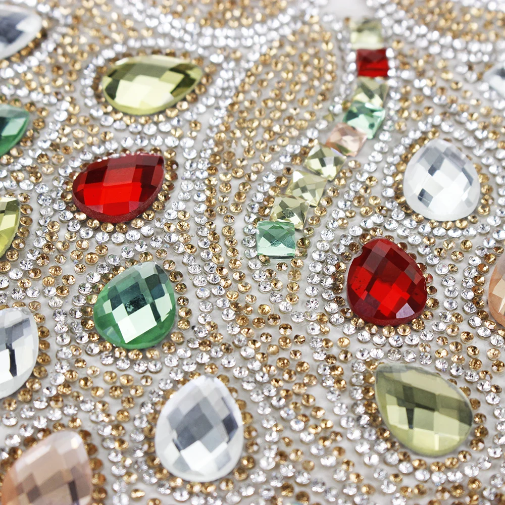 1 шт. цветной воротник с павлином горячей фиксацией нашивки бисером и кристаллами