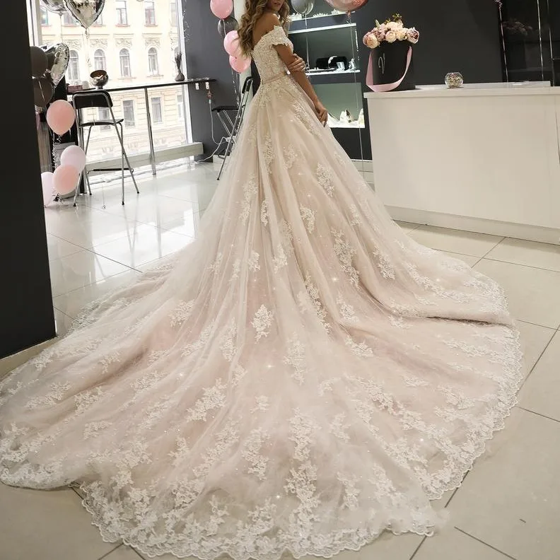 

Vestido de noiva Off-the-Shoulder Sequined Lace Wedding Dresses Royal Trail Luxury Bridal Dress 2019
