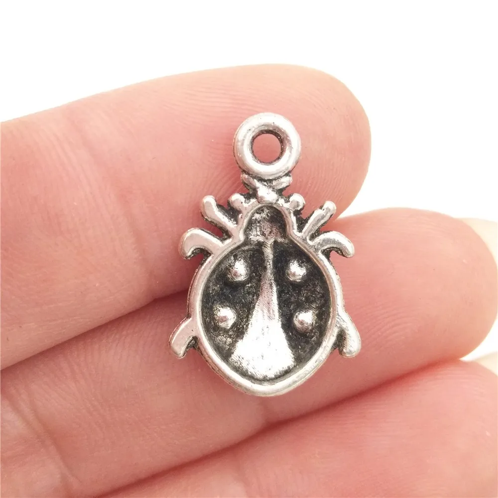 Набор из 30 очаровательных подвесок в форме божьей коровки цинкового сплава с