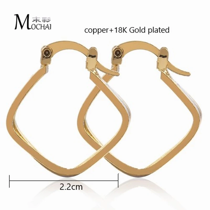 Женские серьги с квадратными каплевидными подвесками золотистого и