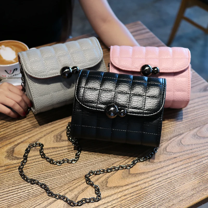 

Yuhua, 2020 new women handbags, trend Korean version shoulder bag, fashion woman messenger bag, mini chain flap.