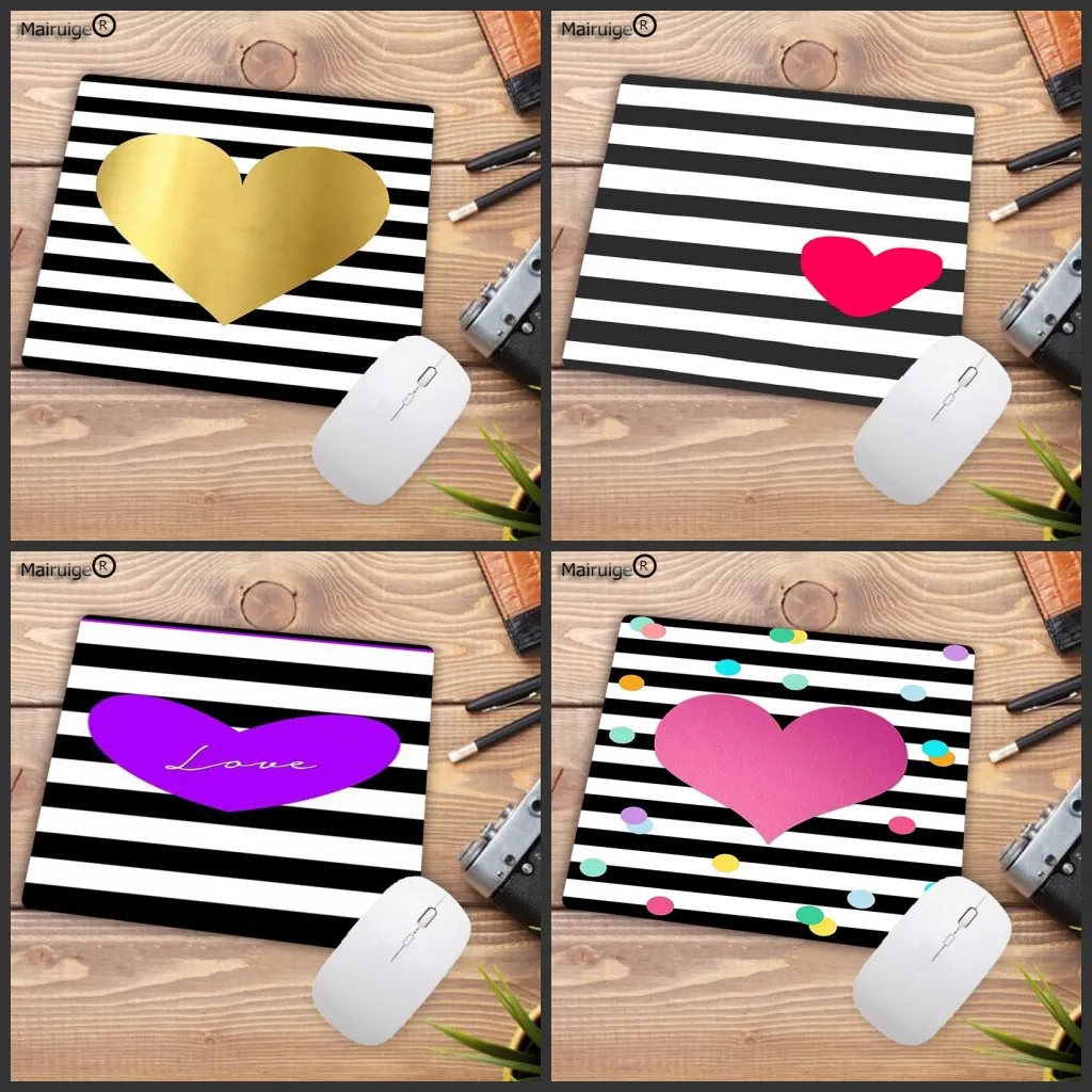 

Mairuige Black and White Heart Gaming Player Desk Laptop Rubber Mouse Mat Size for 18*22/ 25*20CM Small Desk Mat for Dota 2 Lol