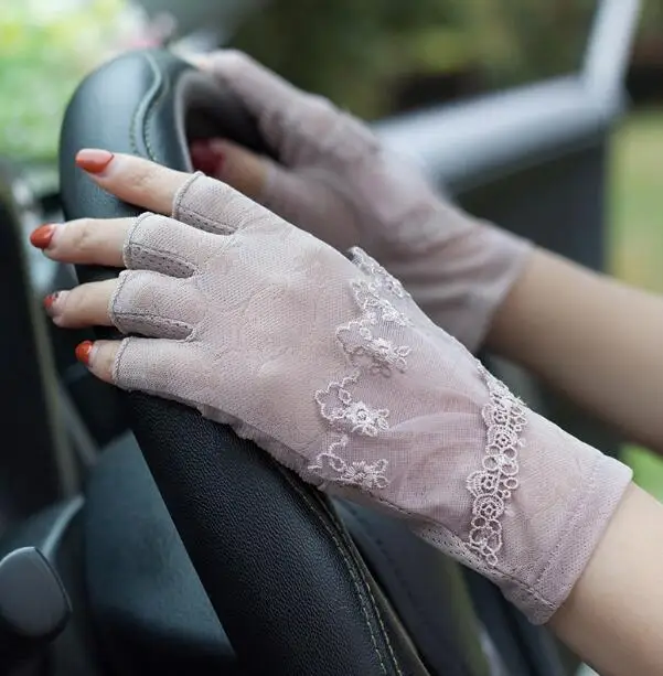 

Women's spring summer Fingerless driving gloves summer sunscreen lace patchwork Female slip-proof breathable glove R844
