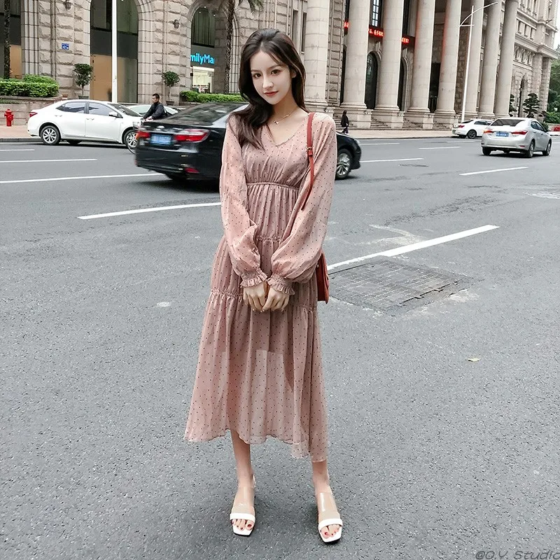 2019 новая весенняя модная женская одежда с рукавом фонарик длинным в горошек