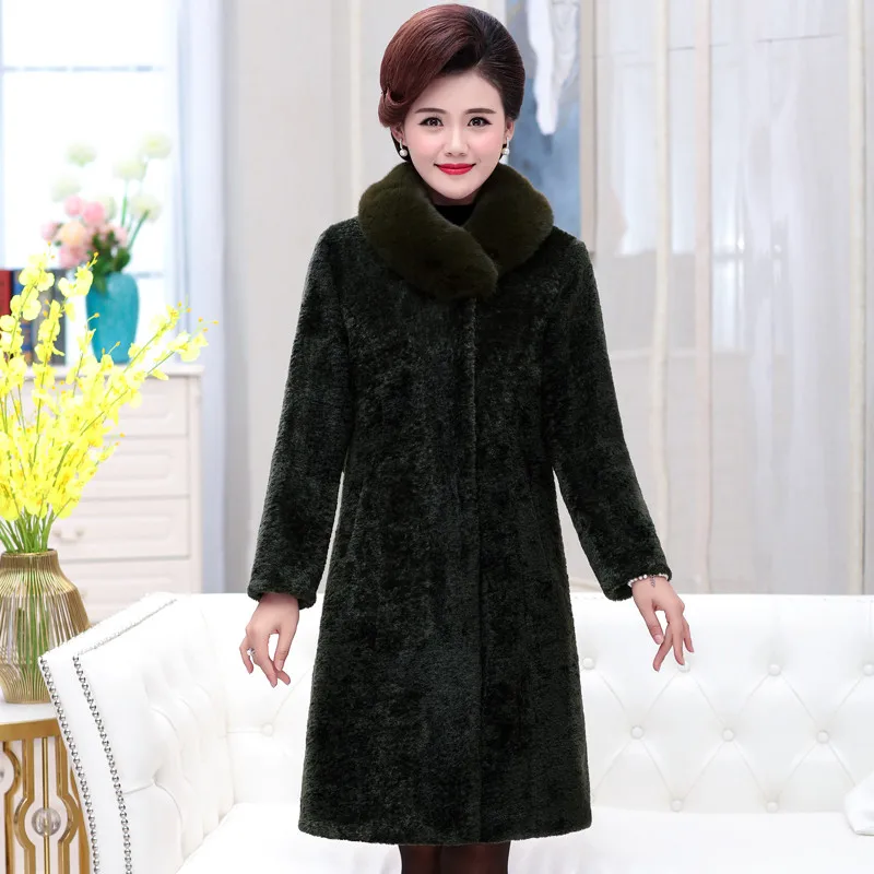 Dark green Осень-зима, Женское пальто из овечьей шерсти, плюс размер, 5XL, утолщенное, с капюшоном, шерстяное пальто, для женщин среднего возраста, с меховым воротником, Длинные куртки - Цвет: Dark green