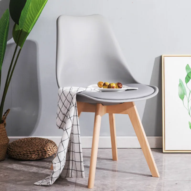 Модный скандинавский тканевый обеденный стул из цельной древесины кофейный