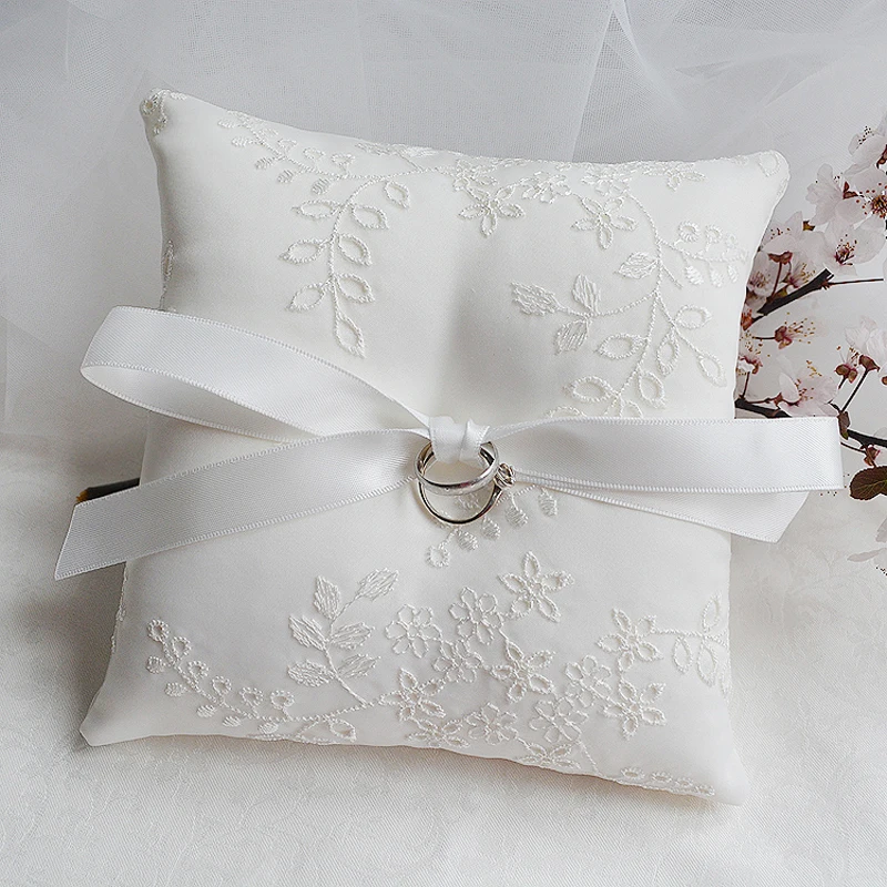 Western-Style Elegant with Satin Bow Lace Wedding Favors Gift Ring Box Pillow Cushion decor free shipping | Дом и сад
