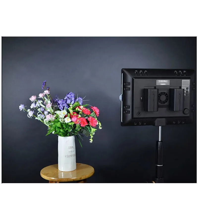 

YONGNUO YN600S 3200K-5500K LED Camera Video Light with Memory Function for Canon Nikon Pentax Olympas Samsung DSLR & Camcorder