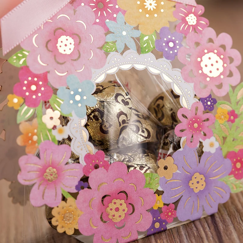 

Laser Cut Wedding Box 100pcs Paper Gift Bag Flower Candy Box Wedding Favors and Gifts Party Decoration Supplies