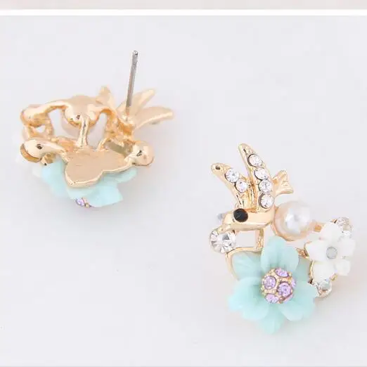 Женские серьги-гвоздики с кристаллами в виде птицы золотые и серебряные