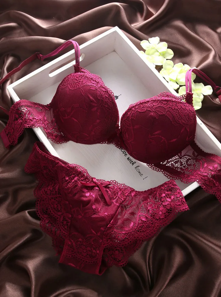 Deep V-neck lace bra fashion sexy exquisite of luxury women's underwear set push up | Женская одежда