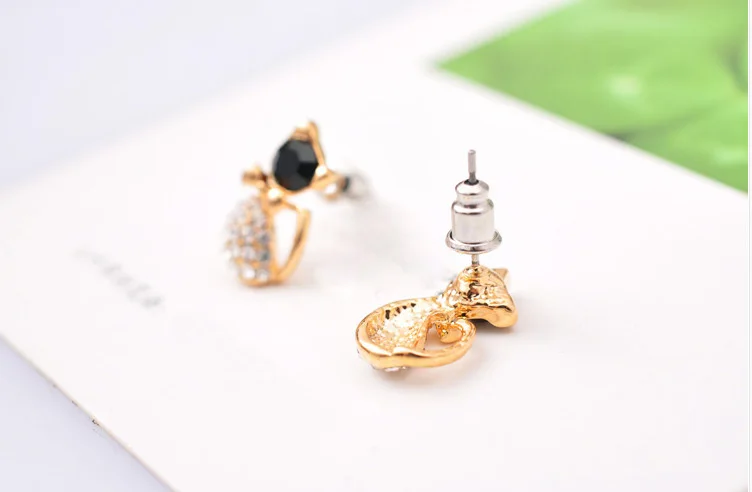 

New Fashion Cute Lovely Bow Small Cat Stud Earrings Ffor Women Crystal Rhinestone Animal Earrings Wholesale 12 Pairs