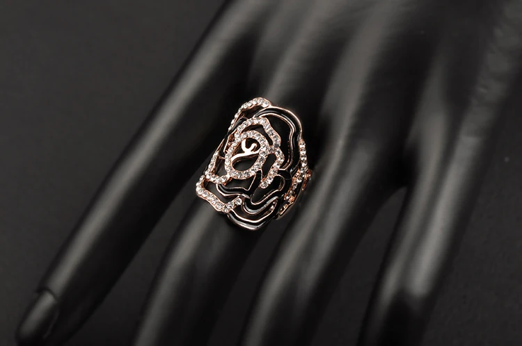 Lokaer Мода кольца австрийских кристаллов проложить Установка black rose кольцо из розового золота Цвет украшения для вечерние Для женщин R150090240R