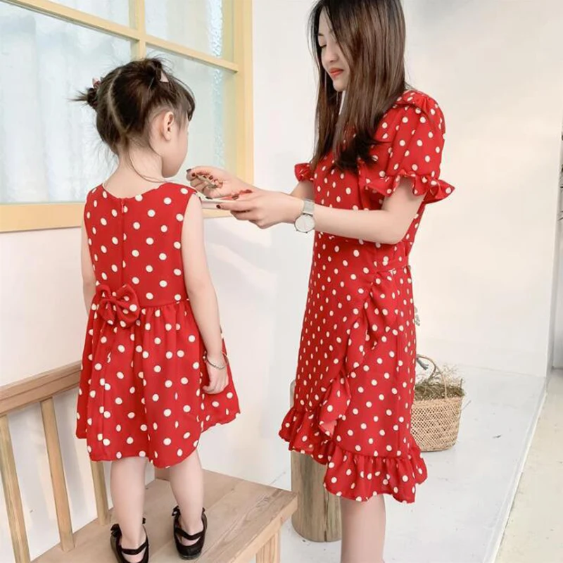 

2PCS New Red Polka Dots Summer Mother Daughter Sashes Dresses Family Matching Clothes Boho Dress Gifts for Girls Mommy Vestidos