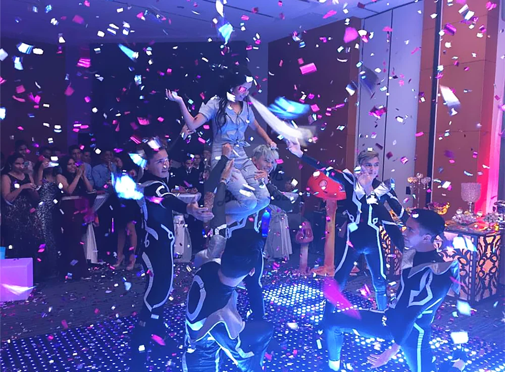 2x Party Show Colorful Confetti Ribbon Machine Stage Power Remote Celebration Paper Shoot Cannon DJ Wedding Equipment Machine