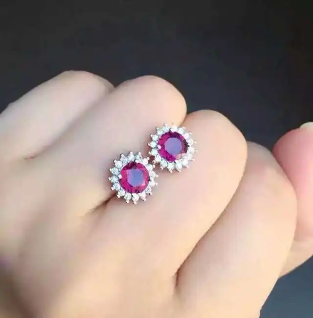 Серьги с натуральным фиолетовым гранатом серьги из серебра 925 пробы драгоценным