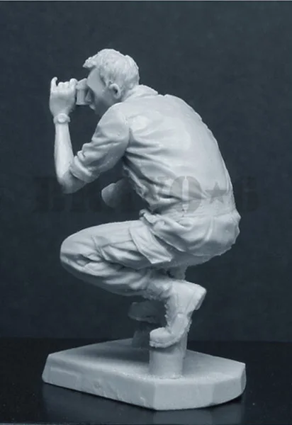 Масштаб 1/35 Неокрашенная фигурка из смолы Вьетнамская война военный фотограф|resin