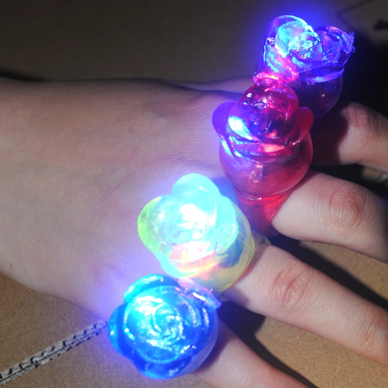 2018 Led одежда Продажа 100 шт цветок розы мигающие кольца светящееся кольцо на палец