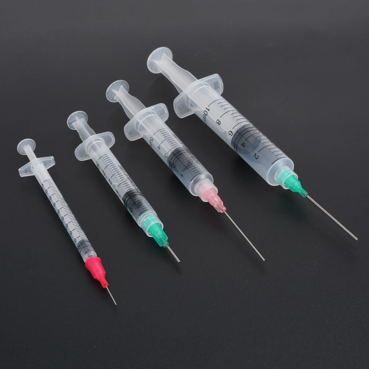 20 пакетов полипропиленовых шприцев объемом 1 мл, 3 мл, 5 мл, 10 мл для наполнения и электронных сигарет.