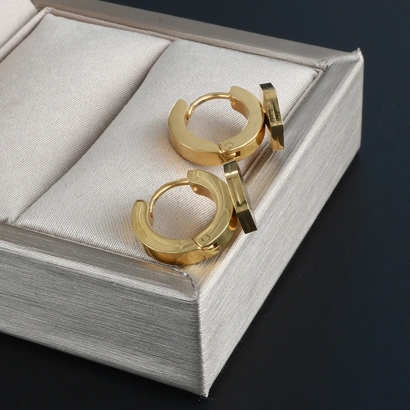 

Fashion Stainless Steel Black Resin Stud Earring Gold Plating Luxury Brand Wedding Engagement Party Earrings Jewelry Gift