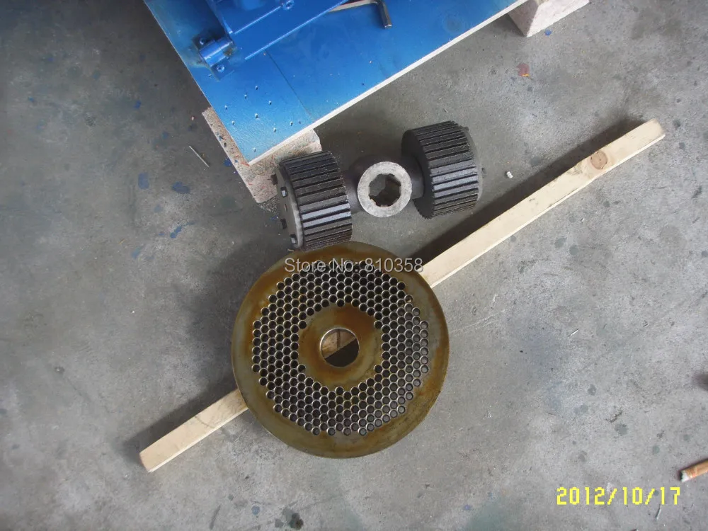 MKL295 flat die wood pellet machine wearing parts-------------roller shaft | Инструменты