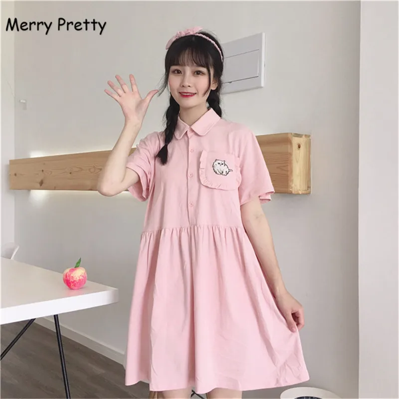 Женское платье с отложным воротником Merry Pretty розовое карманами и вышивкой кошки