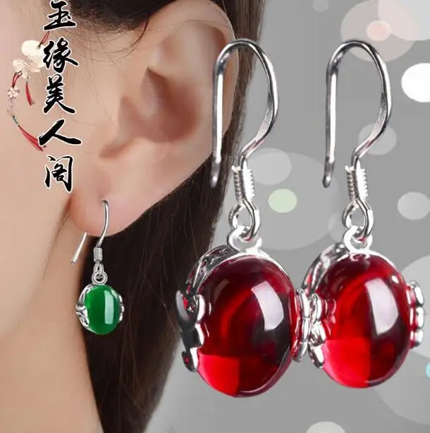 

Natural jade full green red emperor ice kind of chalcedony safety buckle gold pink chalcedony earrings