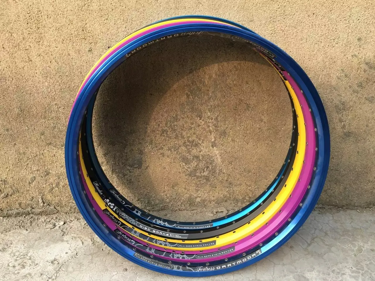 Оригинальный евро Dartmoor bmx street bike 24 ультра широкий 32 отверстия разноцветный