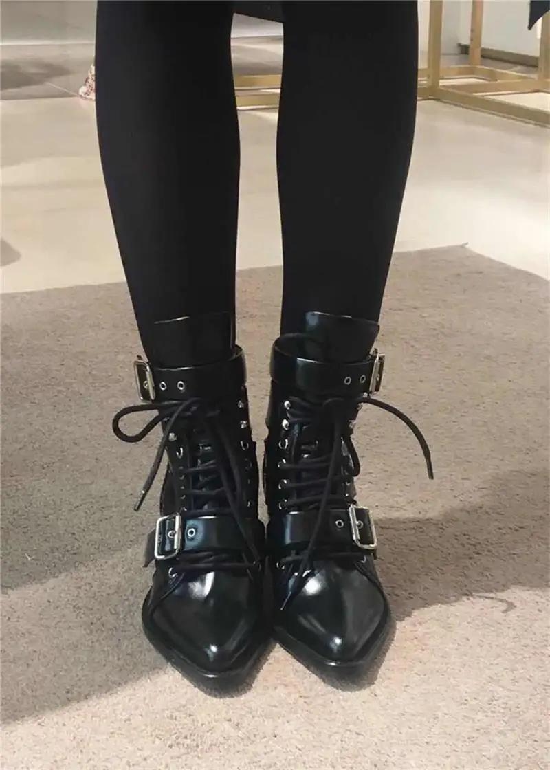 Женские черные ботильоны на низком каблуке с пряжкой и заклепками Zapatos Mujer