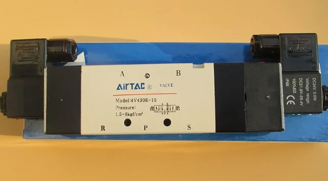 

Новый оригинальный аутентичный электромагнитный клапан 4V430E-15 DC24V